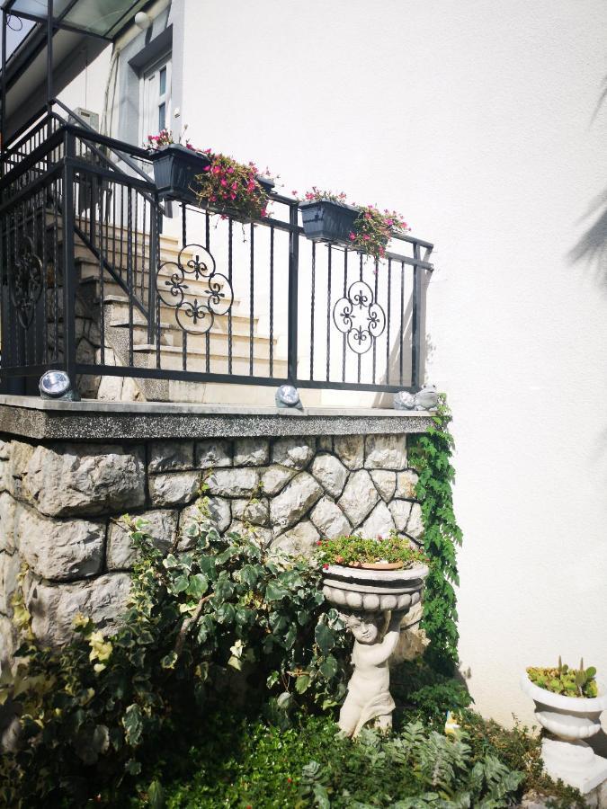 Apartments By The Sea Selce, Crikvenica - 16375 Exteriér fotografie