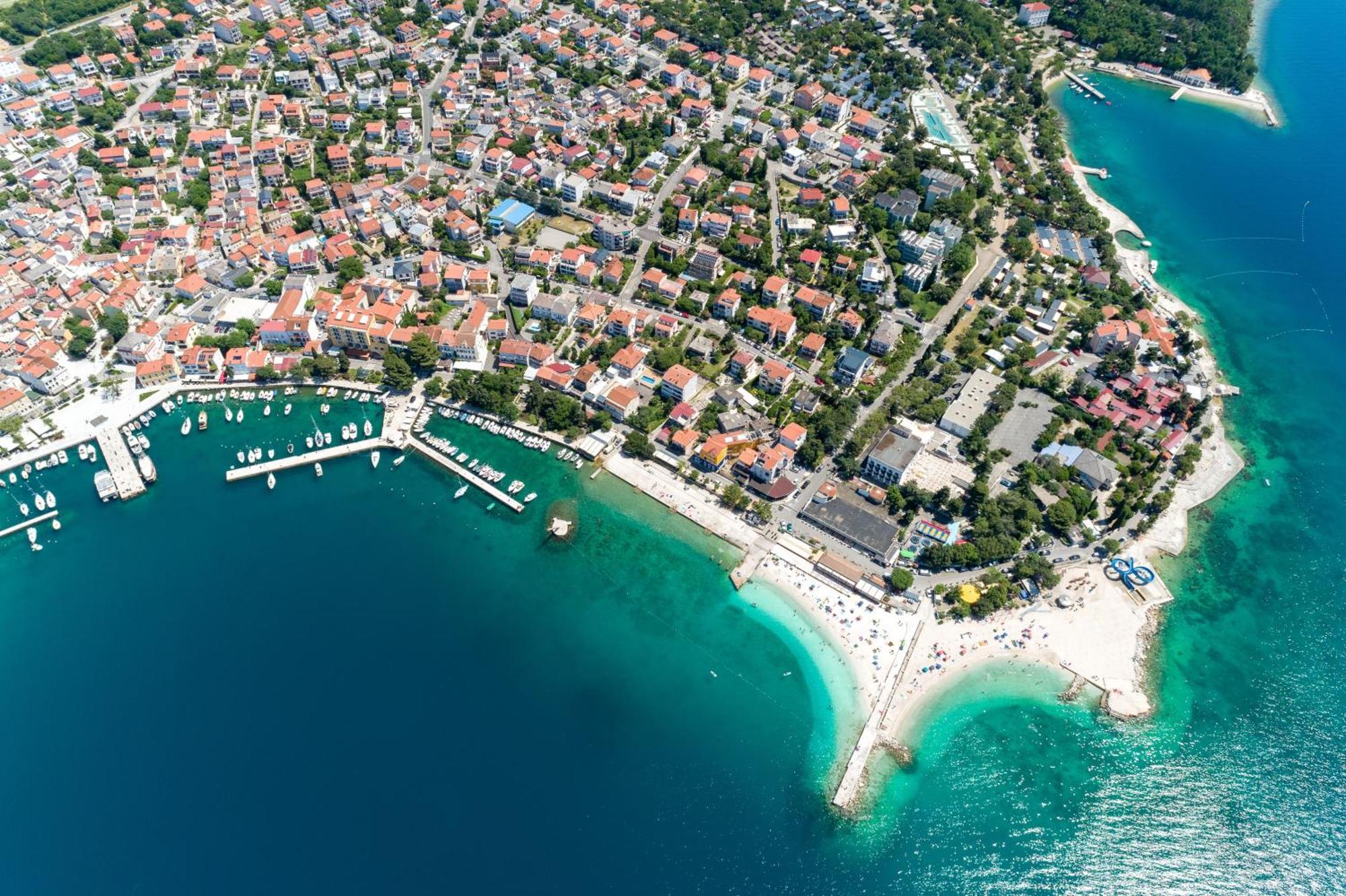 Apartments By The Sea Selce, Crikvenica - 16375 Exteriér fotografie
